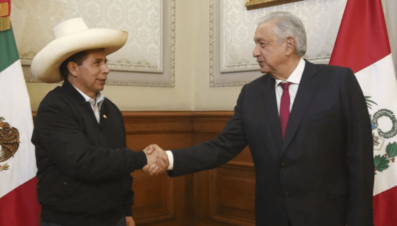 Pedro Castillo, expresidente de Perú, agradeció por medio de sus redes sociales el apoyo que le brinda el Presidente de México, Andrés Manuel López Obrador.
