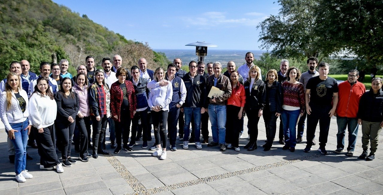 El fin de semana, el Gobernador de Nuevo León, Samuel García Sepúlveda  y su gabinete  llevaron a cabo una "encerrona".