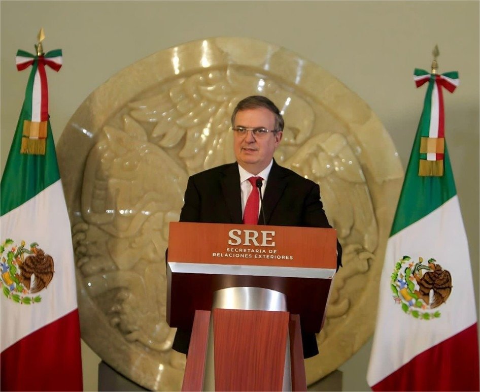 El gobierno de Perú decidió retirar al embajador el día de ayer por la noche.