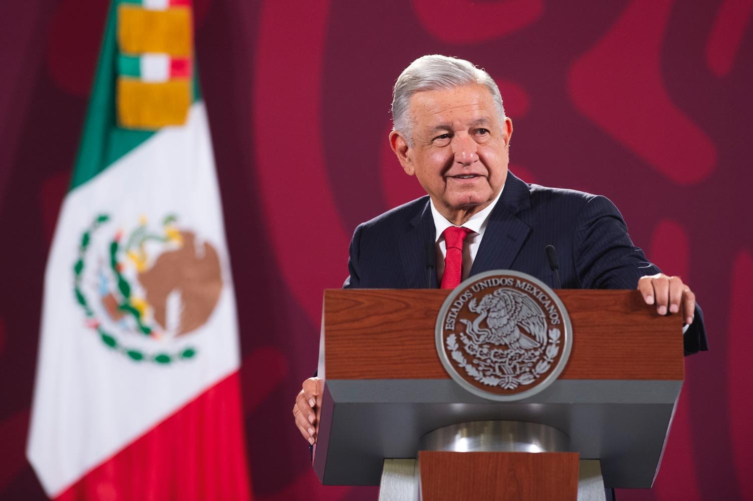 AMLO declaró que México alcanzará a producir 2 millones de barriles de petróleo.