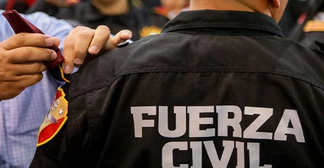 Los elementos fueron dados de baja deshonrosa debido a las órdenes de aprehensión emitidas en su contra.