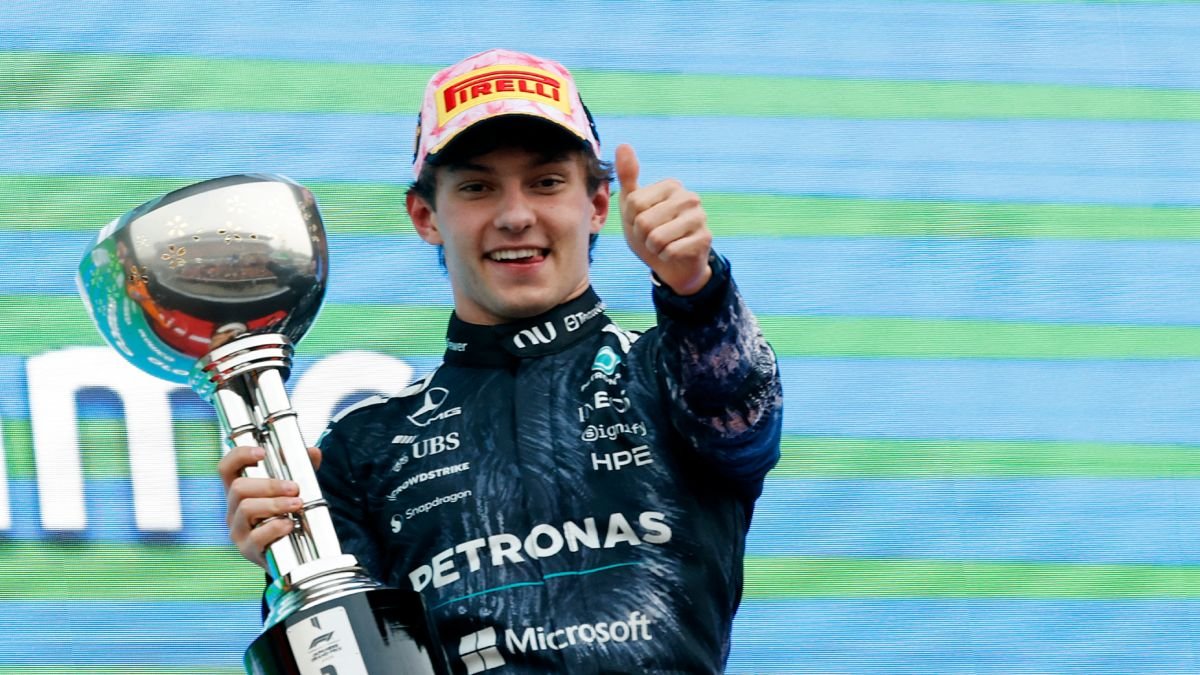 Japón consagra a Antonelli como nuevo líder del Mundial