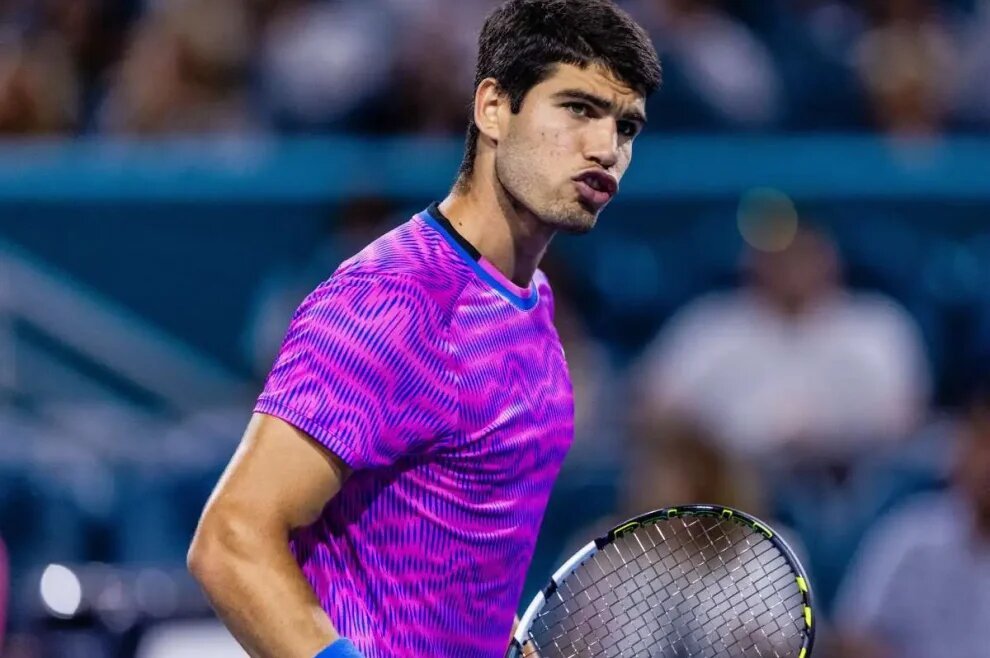 Lesión frena a Alcaraz en el Abierto de Barcelona