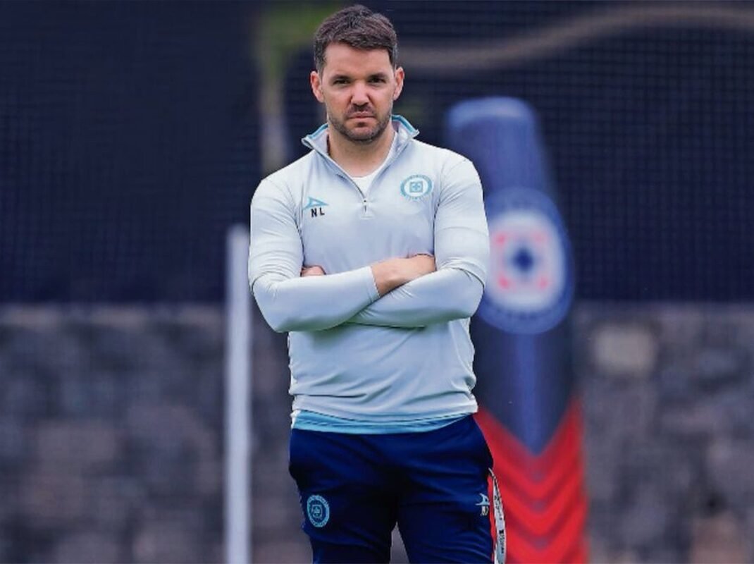 ¿Larcamón vive sus últimos días al frente en Cruz Azul?