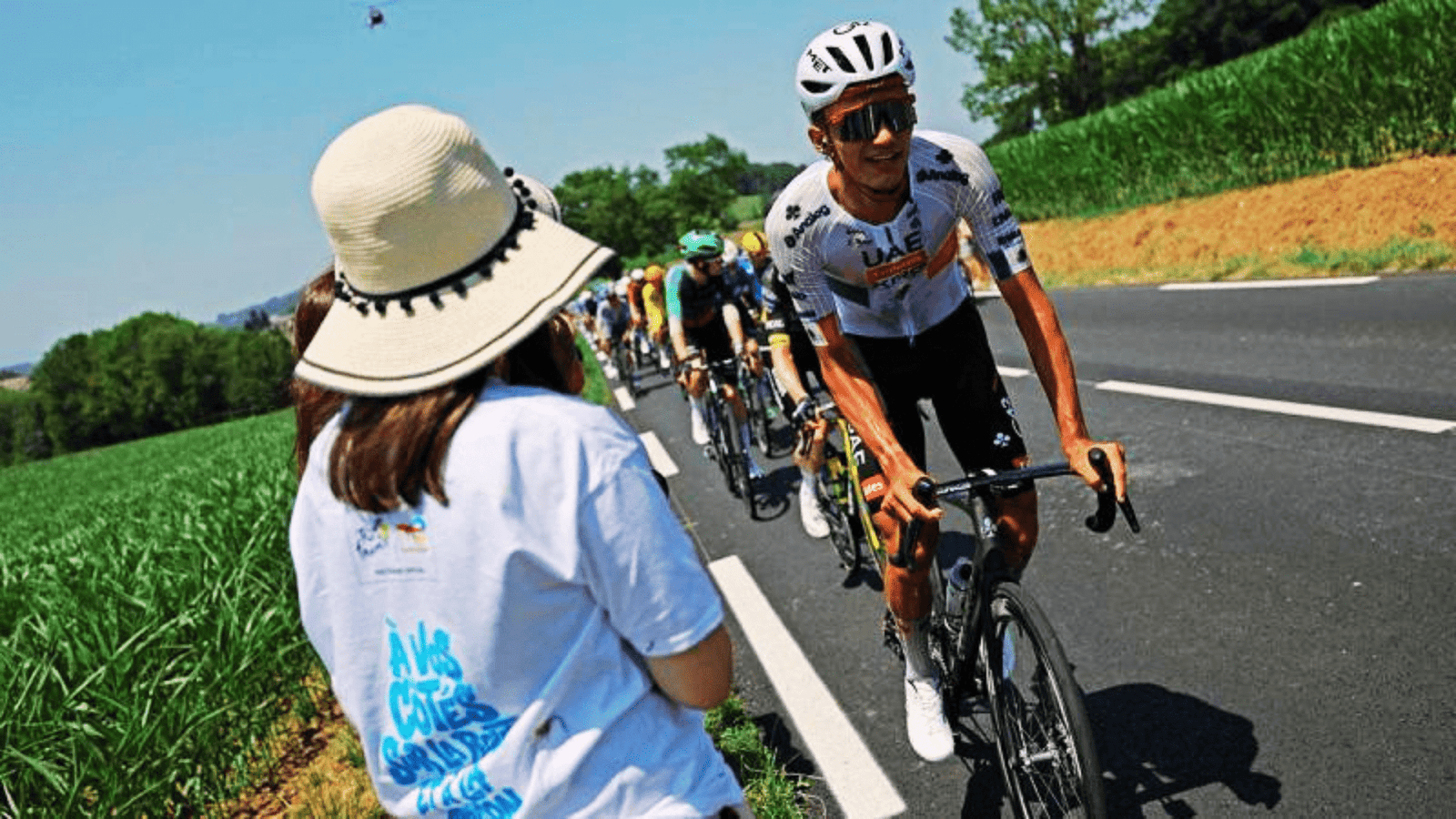 Isaac del Toro se mantiene en la élite del Tour 2026