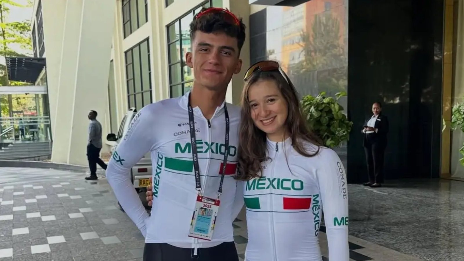 Isaac del Toro, Romina Hinojosa